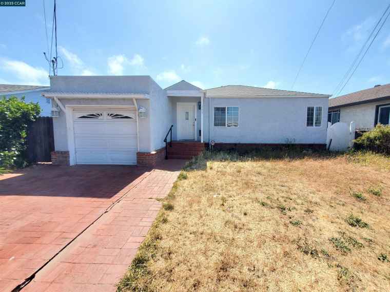Photo of 766 38th St Richmond, CA 94805