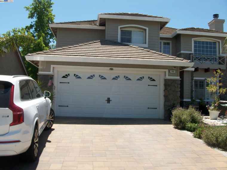 Photo of 988 New Holland Ct Brentwood, CA 94513