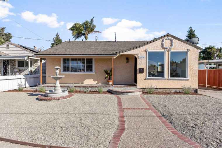 Photo of 1535 Valley St San Leandro, CA 94577