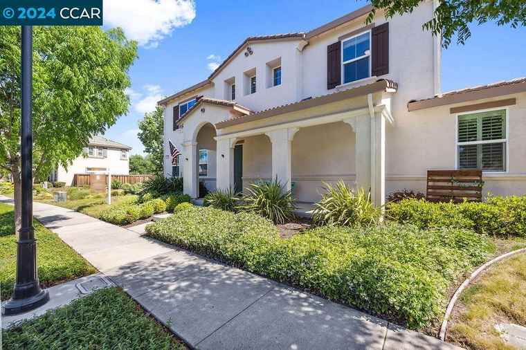 Photo of 2030 Salice Way Brentwood, CA 94513