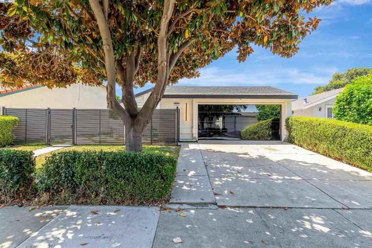Photo of 34867 Starling Dr Union City, CA 94587