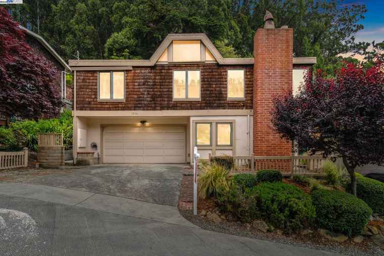 Photo of 1536 Grand Ave Pacifica, CA 94122