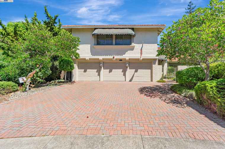 Photo of 52 Mainprice Ct San Ramon, CA 94583