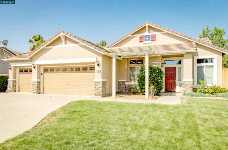 Photo of 3348 San Salvador St West Sacramento, CA 95691