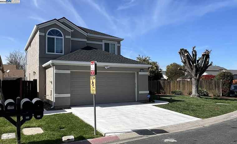 Photo of 1185 Quail Valley Run Oakley, CA 94561