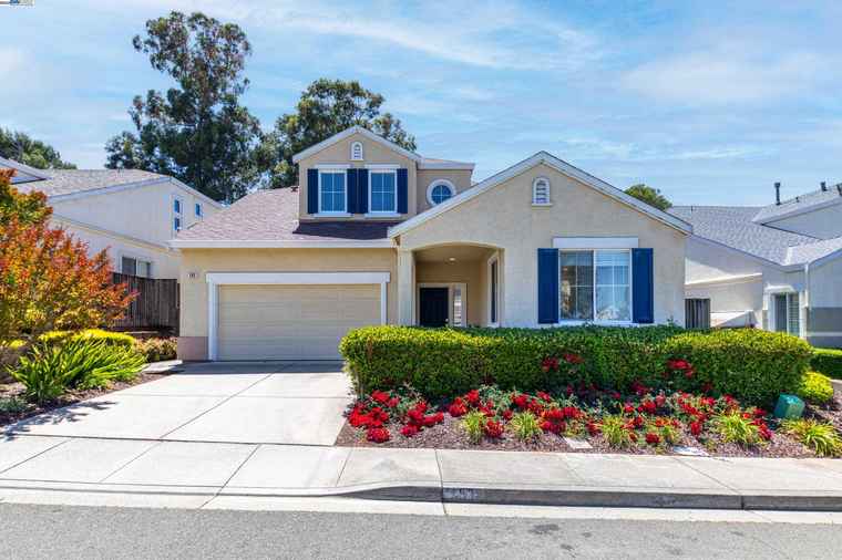 Photo of 193 Ridgeview Ter Hercules, CA 94547