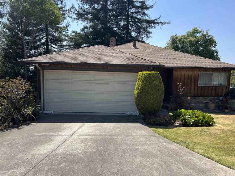 Photo of 18393 Pepper St Castro Valley, CA 94546