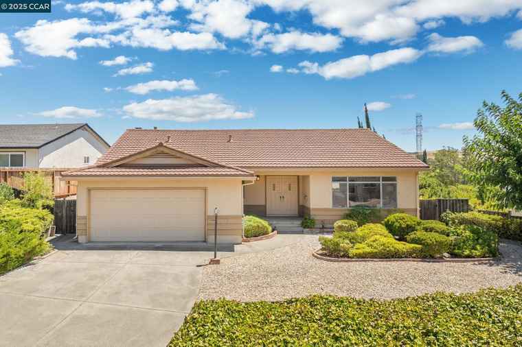 Photo of 118 Nanimo Ct Antioch, CA 94509