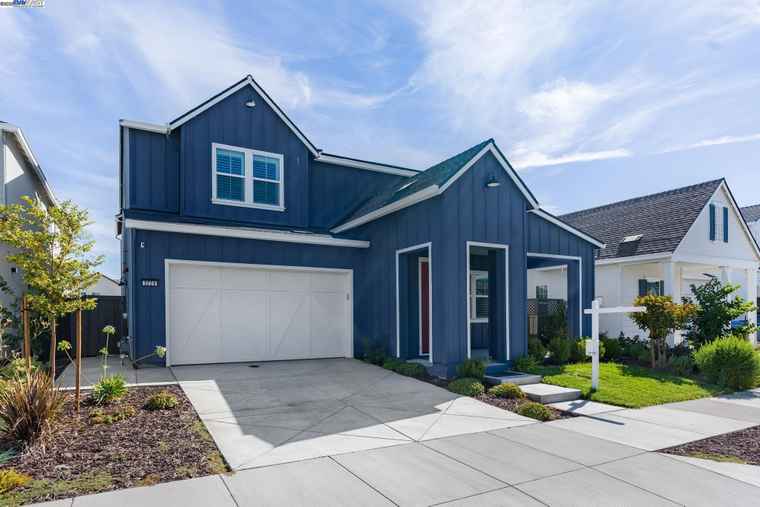 Photo of 3229 Jake St Tracy, CA 95377
