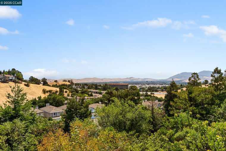 Photo of 2058 Marazzani Dr Martinez, CA 94553