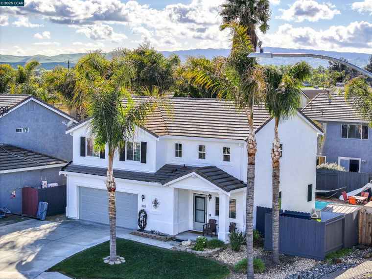 Photo of 4033 Nautical Ct Discovery Bay, CA 94505
