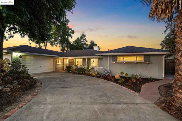 Photo of 1555 Terry Way Pleasant Hill, CA 94523