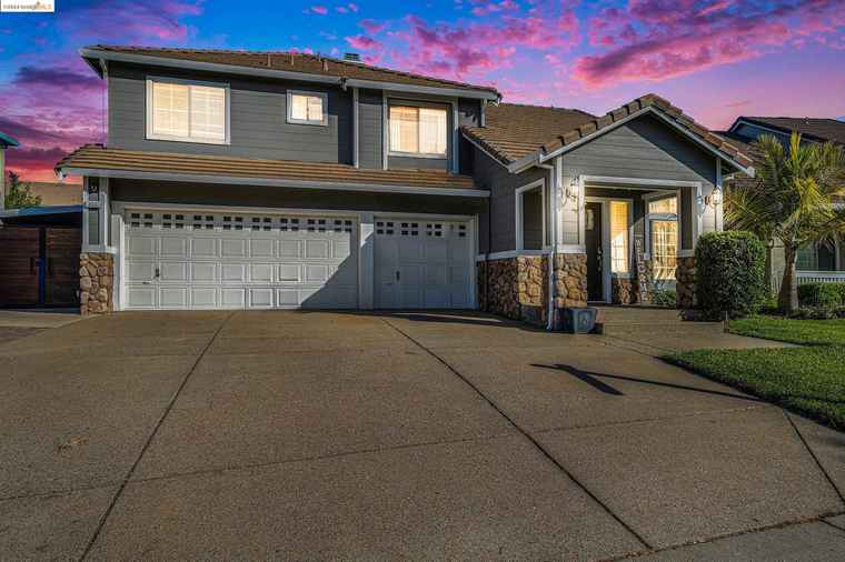 Photo of 855 Crescent Brentwood, CA 94513
