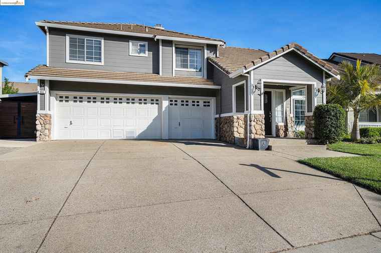 Photo of 855 Crescent Brentwood, CA 94513