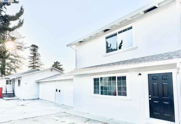 Photo of 20595 Center St Castro Valley, CA 94546