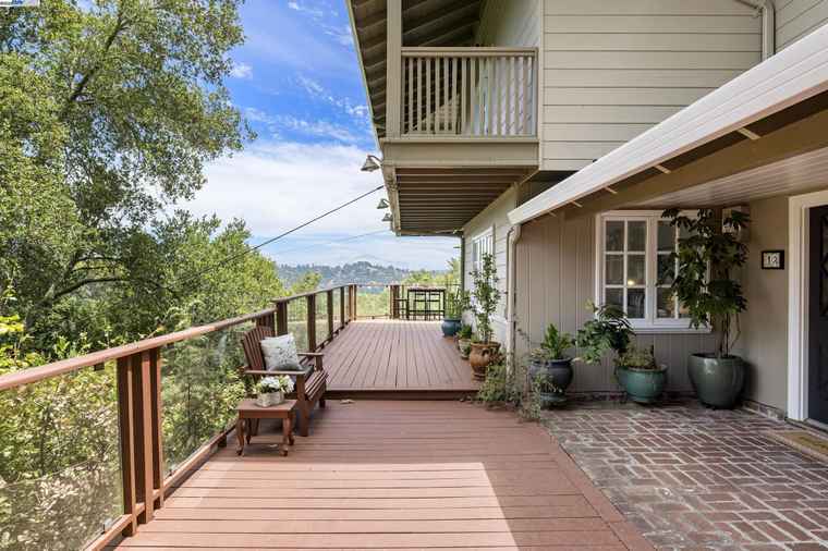 Photo of 12 South Trl Orinda, CA 94563