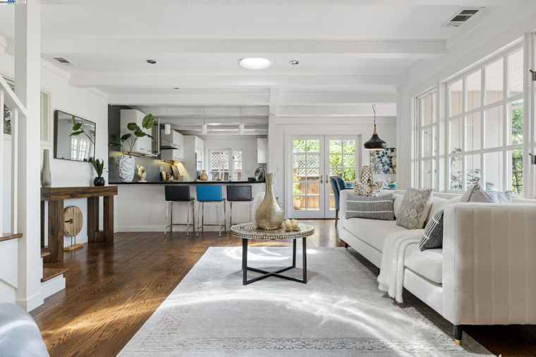 Photo of 12 South Trl Orinda, CA 94563