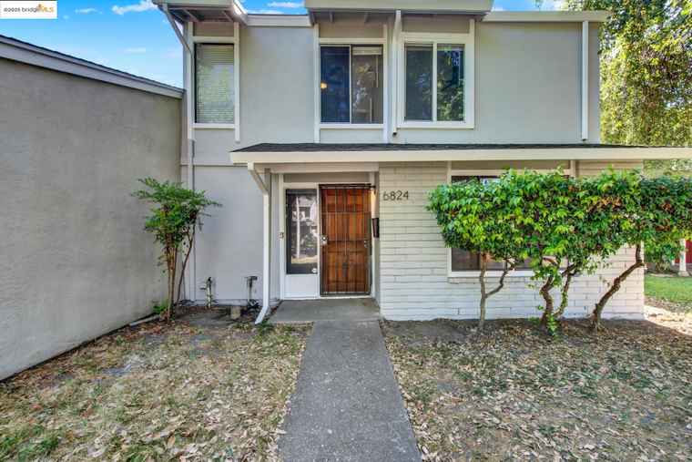 Photo of 6824 Allegheny Ct Stockton, CA 95219