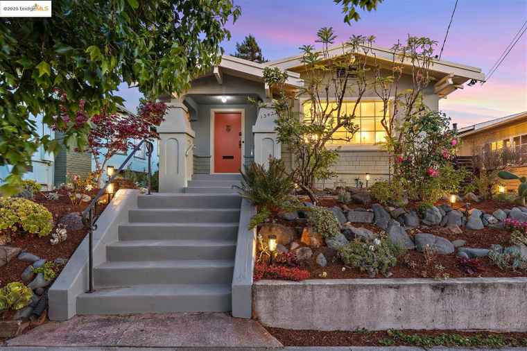 Photo of 1342 Virginia St Berkeley, CA 94702