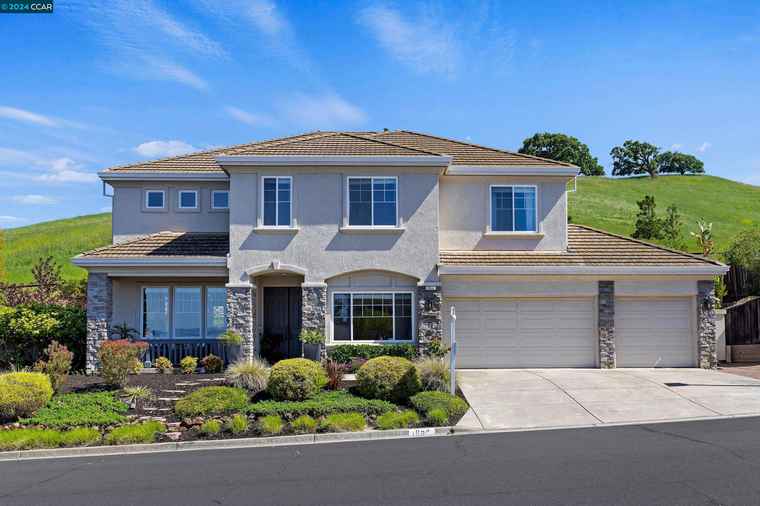 Photo of 1058 Rolling Woods Way Concord, CA 94521