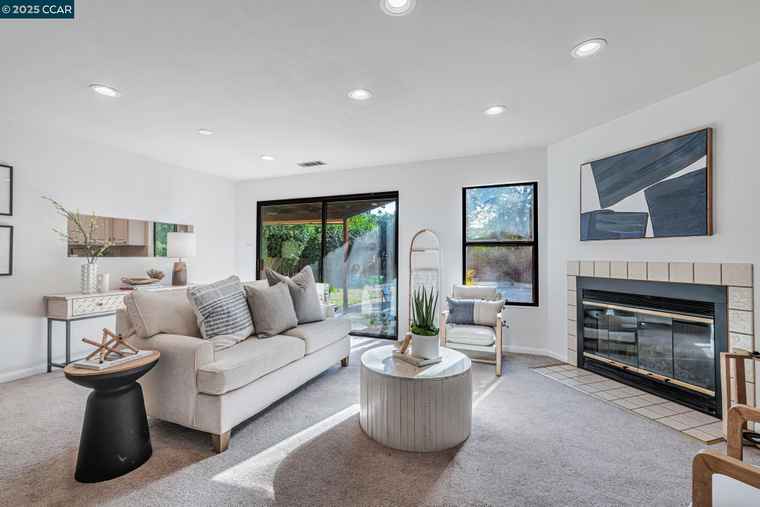 Photo of 61 Alberta Ter Walnut Creek, CA 94596