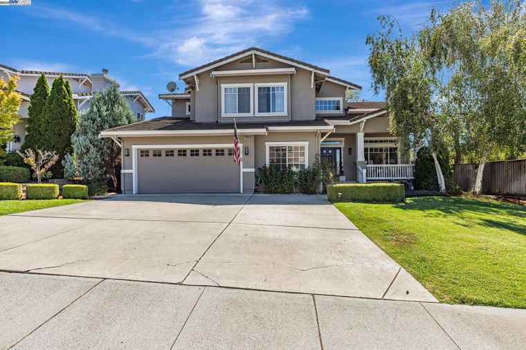 Photo of 2460 Magnolia Way Morgan Hill, CA 95037