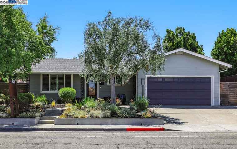 Photo of 3676 Vineyard Ave Pleasanton, CA 94566