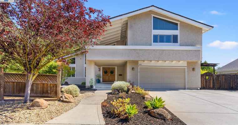 Photo of 1890 Morello Ave Pleasant Hill, CA 94523