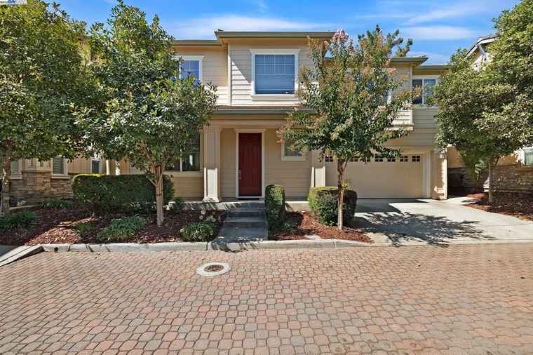 Photo of 219 Blackstone Cmn Livermore, CA 94550