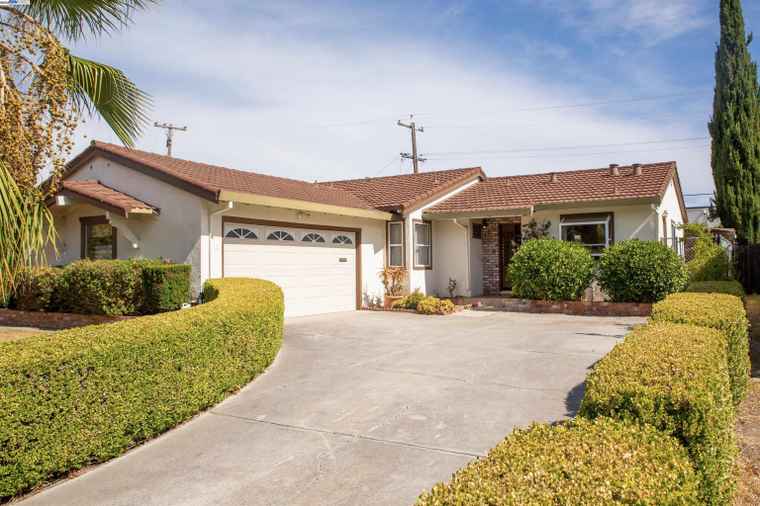 Photo of 5083 Miramar San Jose, CA 95129