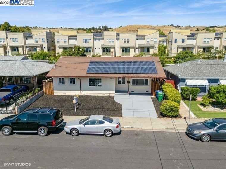 Photo of 26676 Colette St Hayward, CA 94544