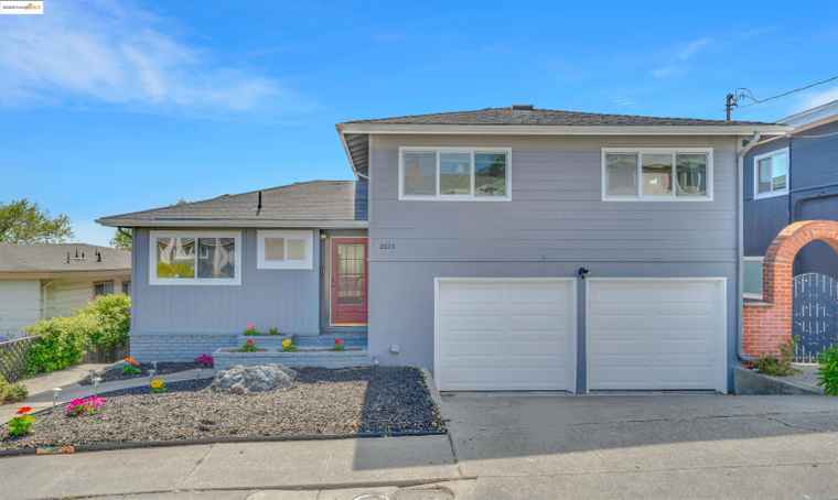 Photo of 2023 Mira Vista Dr El Cerrito, CA 94530