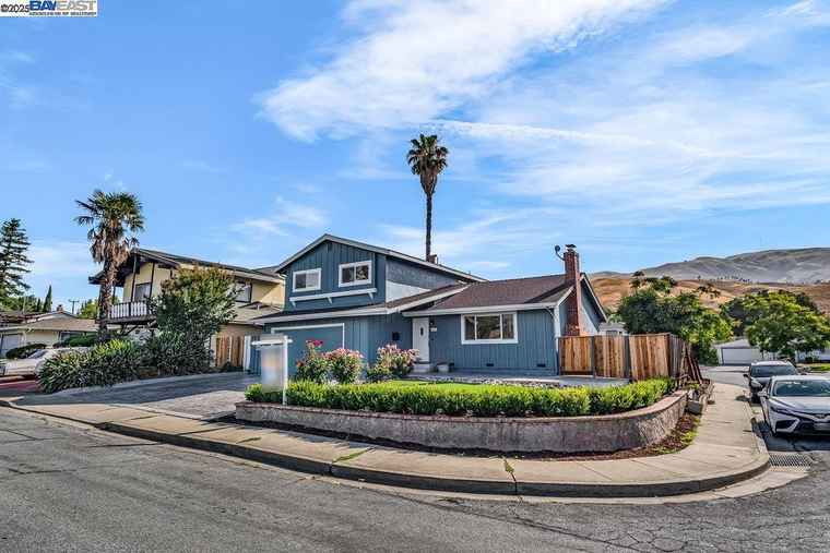 Photo of 48346 Cottonwood St Fremont, CA 94539