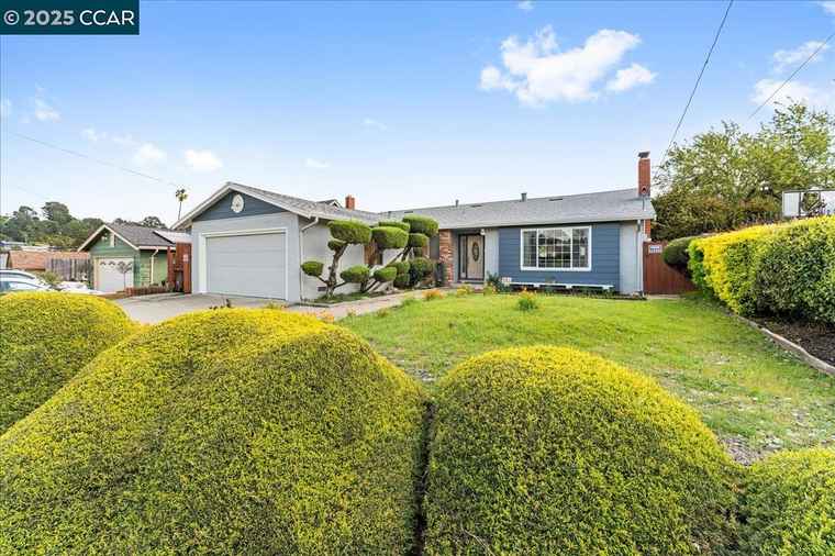 Photo of 885 Tara Hills Dr Pinole, CA 94564