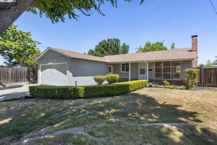 Photo of 916 El Caminito Livermore, CA 94550