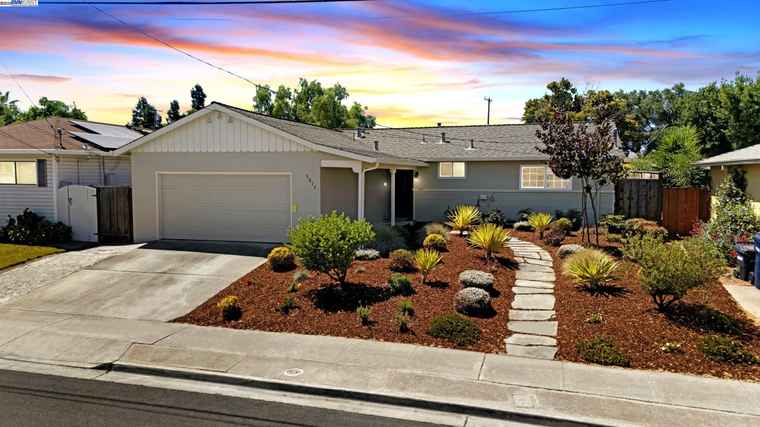 Photo of 3877 Santa Clara Way Livermore, CA 94550