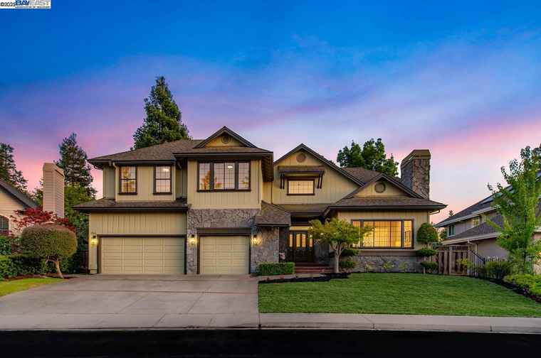 Photo of 942 Finovino Ct Pleasanton, CA 94566