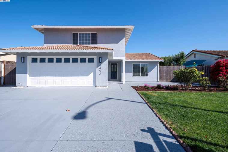 Photo of 4452 Alice Way Union City, CA 94587