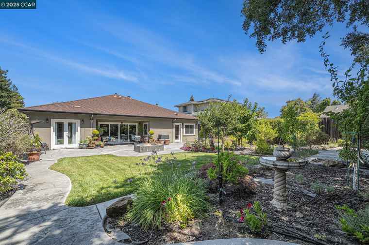Photo of 1878 Casa Grande St Benicia, CA 94510