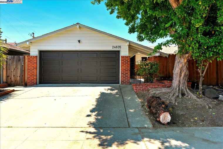 Photo of 24635 Woodacre Ave Hayward, CA 94544