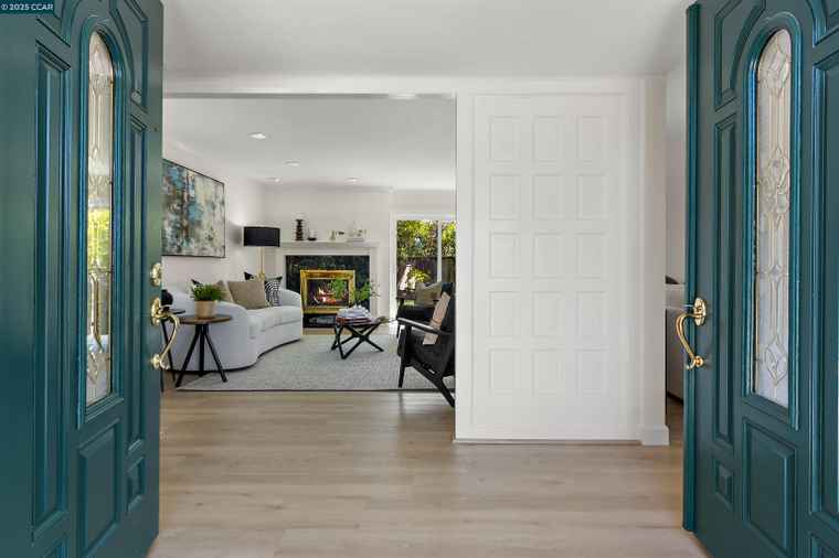 Photo of 59 Shuey Dr Moraga, CA 94556