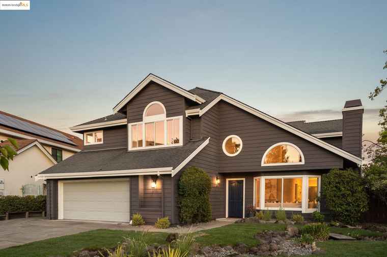 Photo of 2708 Carmen Ct Pinole, CA 94564