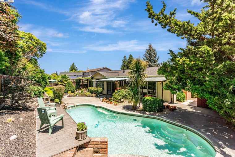 Photo of 36 Barcelona Ct Danville, CA 94526