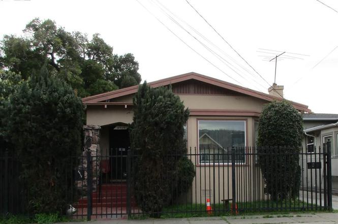 6939 Lockwood St Oakland Ca 94621 Mls 40770478 Redfin 6939 Lockwood St Oakland Ca 94621