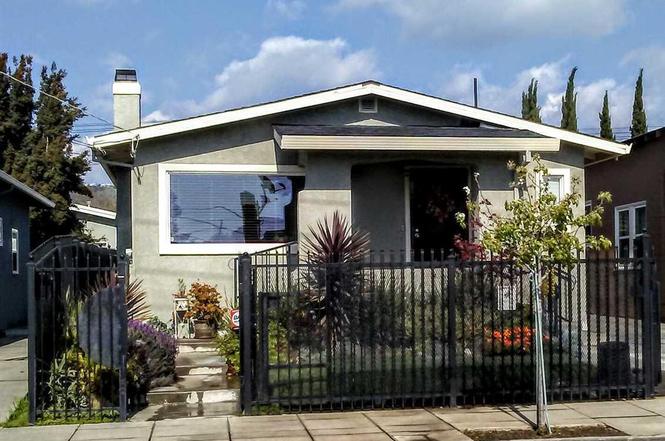 7832 Lockwood St Oakland Ca 94621 Mls 40783547 Redfin 7832 Lockwood St Oakland Ca 94621