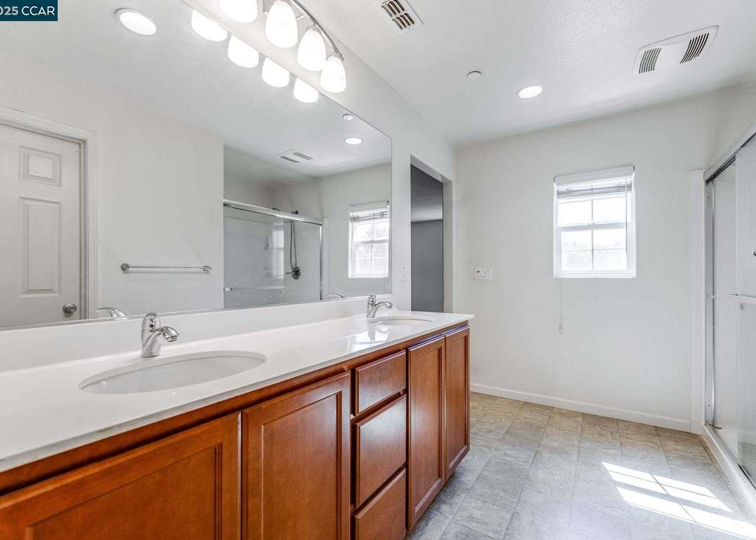 1113 Strawberry Ln, Suisun City, CA 94585 | For Sale