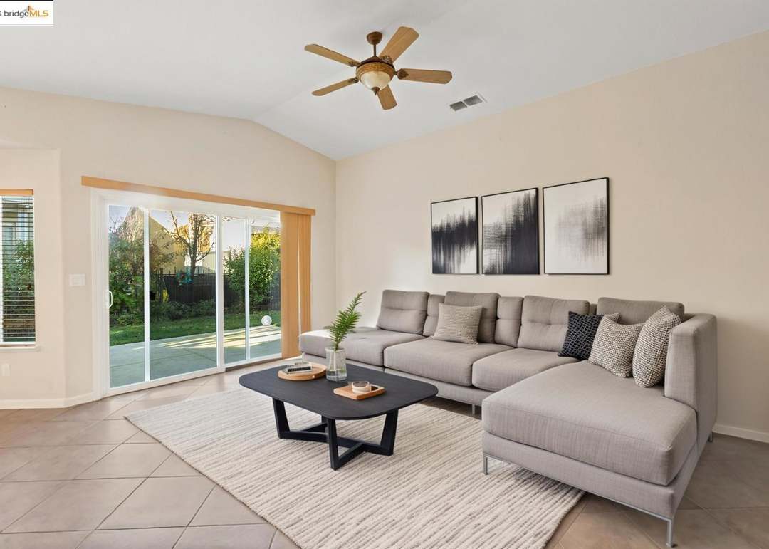 517 Palisades Dr, Rio Vista, CA 94571