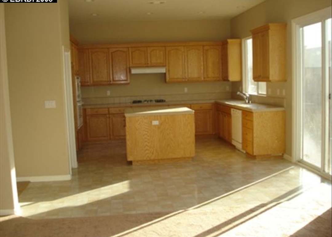 5617 Leitrim Way