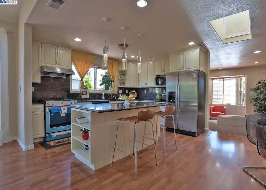 5325 Diamond Head Ln, Fremont, CA 94538