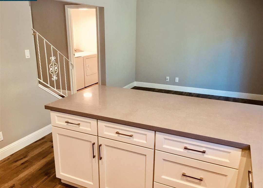 98 Gilrix Dr, Martinez, CA 94553